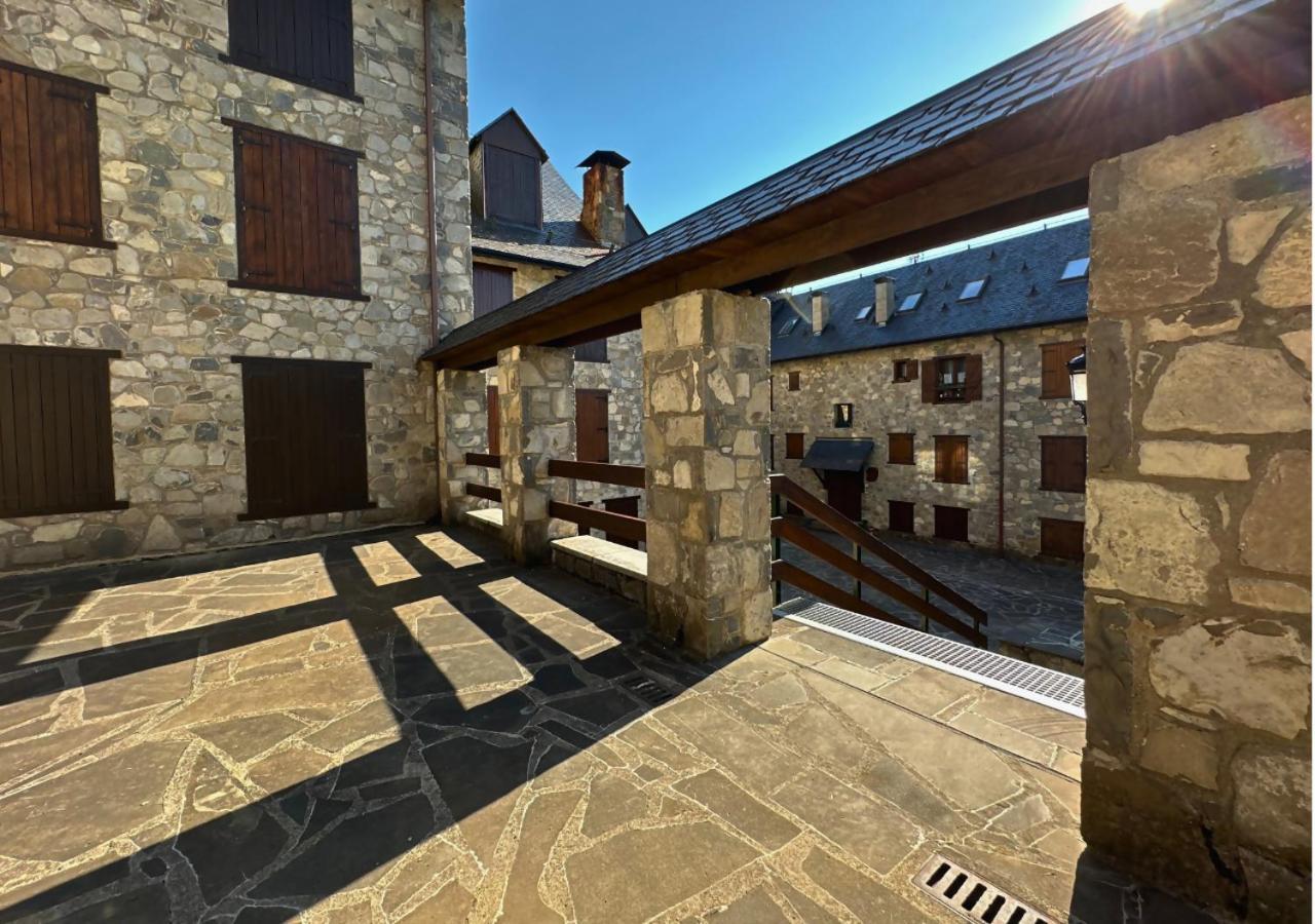 Apartamento Caldares Exclusivo Atico En El Pueyo De Jaca Panticosa Exterior foto