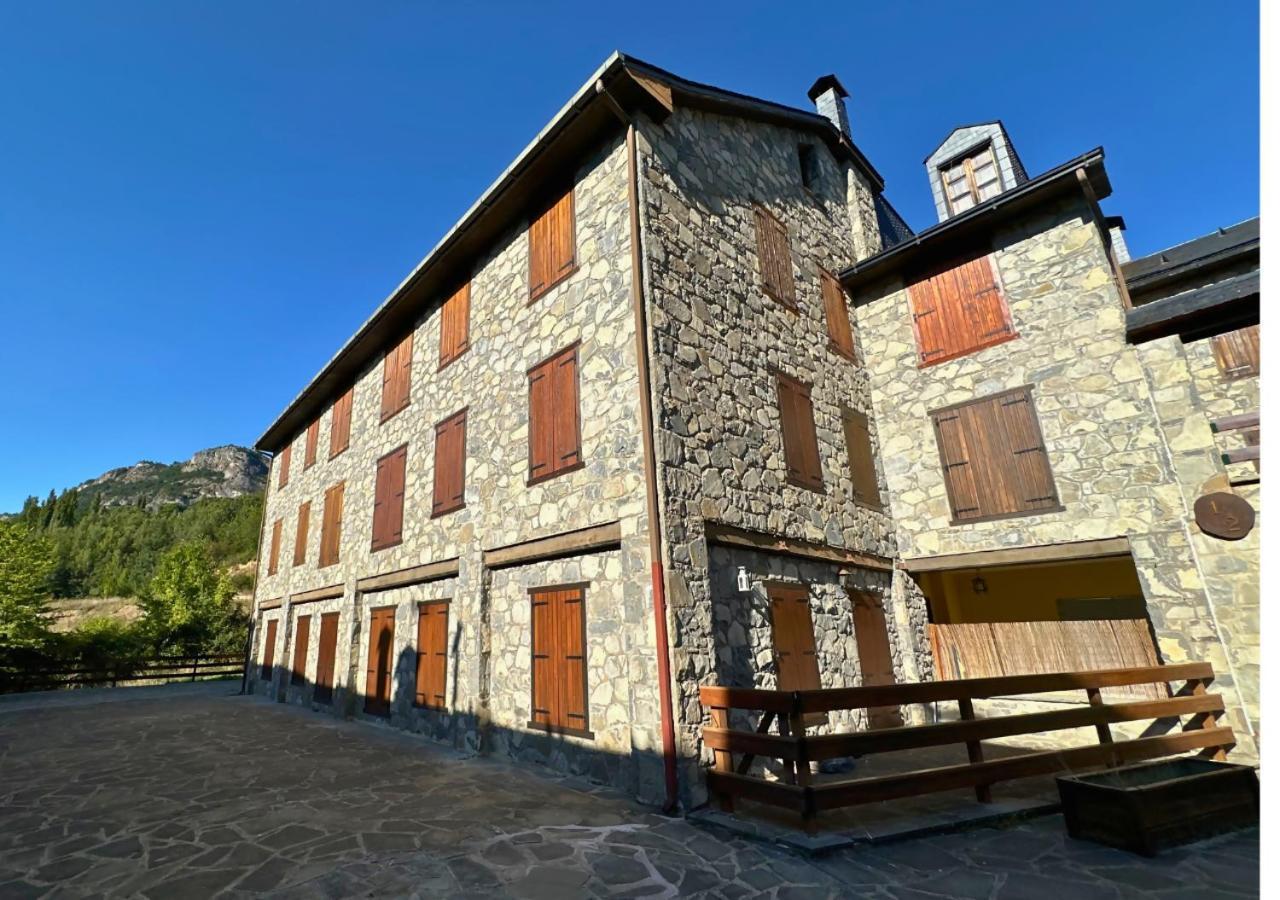 Apartamento Caldares Exclusivo Atico En El Pueyo De Jaca Panticosa Exterior foto